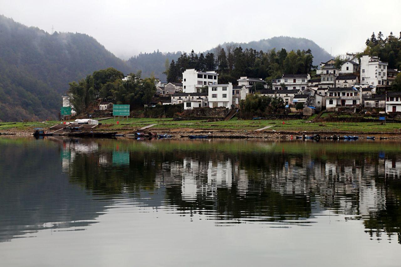 新安山水江畫廊