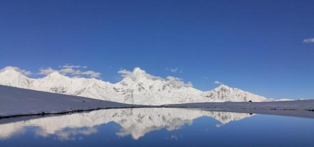 成都出发康定新都桥-墨石公园-泉华滩-冷噶措徒步3日自驾摄影小团