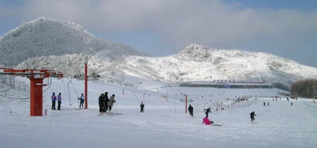 长沙出发湖北神农架4日自驾游，神农架国际滑雪场4日体验欢乐自驾