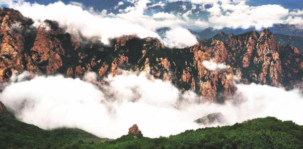北京周边秦皇岛2日自驾游：塞北小黄山祖山-秦皇岛海滩五星酒店踏青2日自驾游