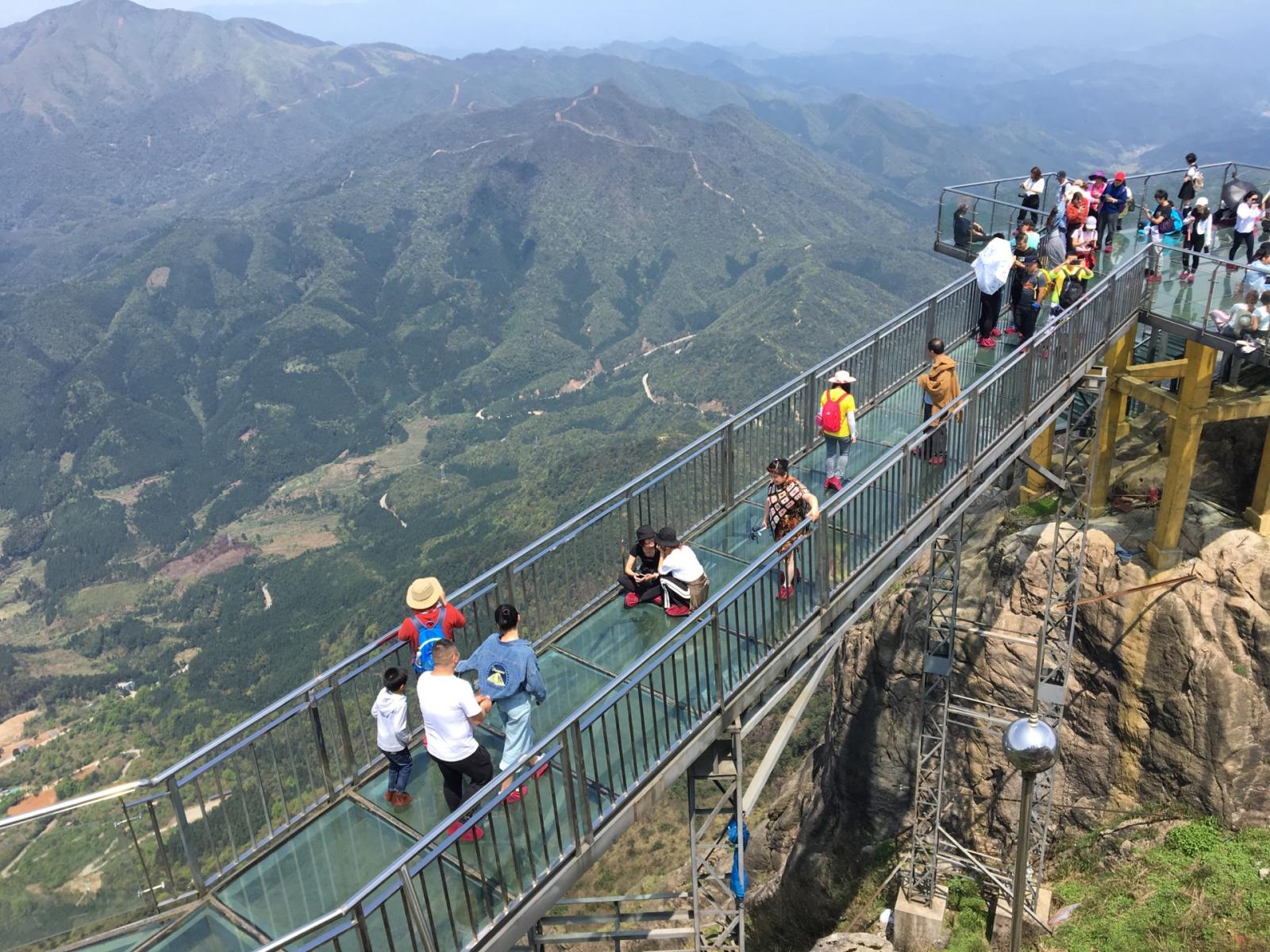 广州出发清远3日自驾游：阳山神峰关-连南瑶族-连山壮家民族风情体验之旅