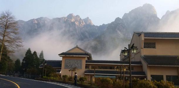 长沙出发景德镇黄山4日自驾游：江西景德镇-安徽黄山-宏村-屯溪老街4日自驾游