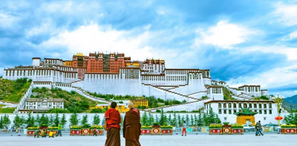 【国庆自驾】重庆出发走进西藏：巴塘-左贡-波密-林芝-拉萨15日自驾全景西藏，最美秋天。