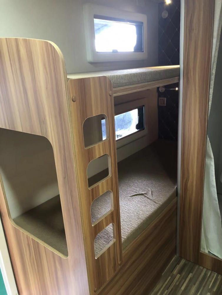 2018年成都自驾游川藏线开着房车进藏是一种什么样的新体验！