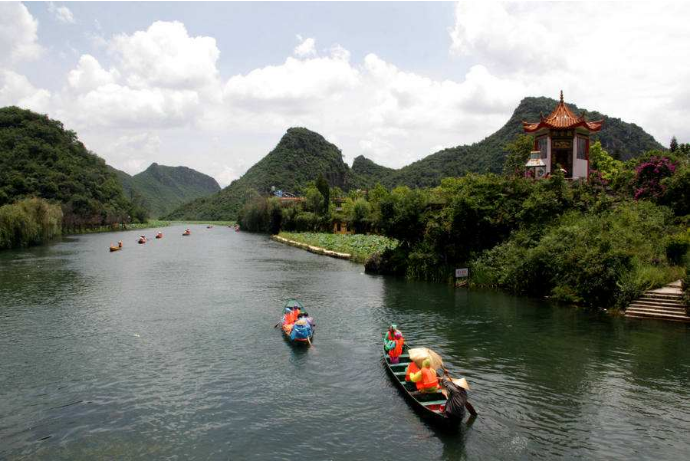 三生三世十里桃花拍摄地,景色有小桂林之称普者黑风景区位于云南省