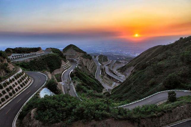 周末西安自驾游最美自驾公路,最惊艳的西安自驾公路美景推荐
