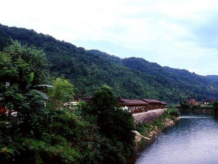 平塘掌布风景区图片