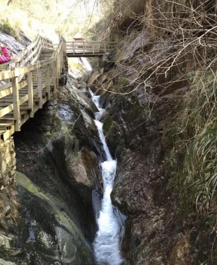 武汉周边岳西天峡:岳西天峡-大别山百里杜鹃-华东第一大峡谷2日自驾