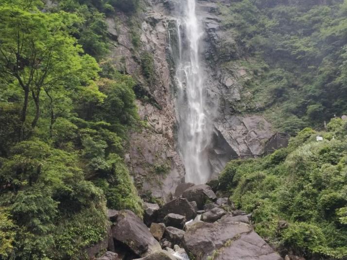宜春明月山好玩嗎