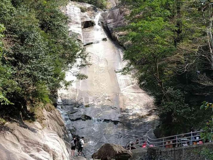 宜春明月山