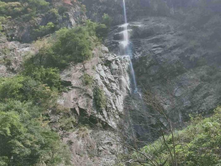 宜春明月山好玩嗎
