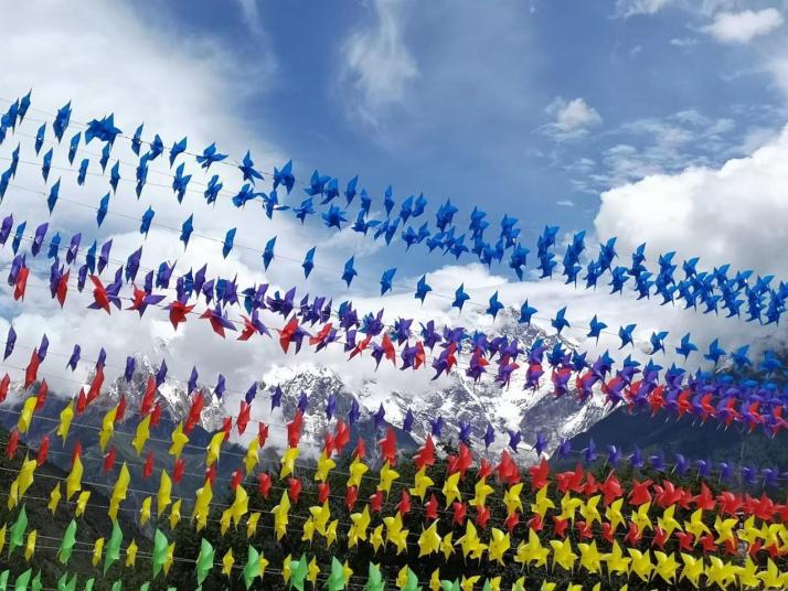 林芝色季拉山