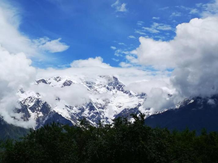 林芝色季拉山好玩吗