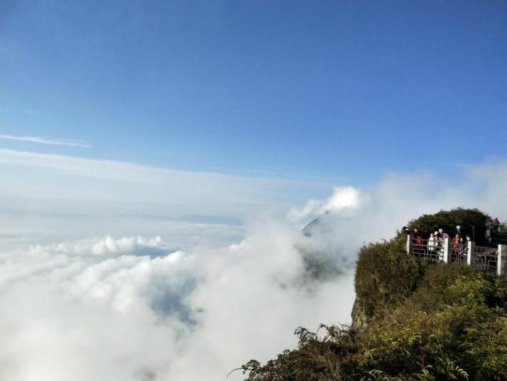 樂山峨眉山圖片