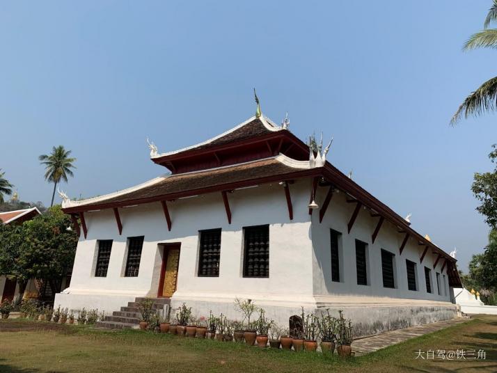 瑯勃拉邦香通寺