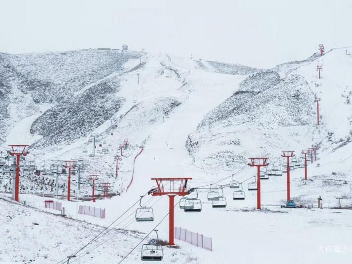 阿勒泰將軍山滑雪場(chǎng)