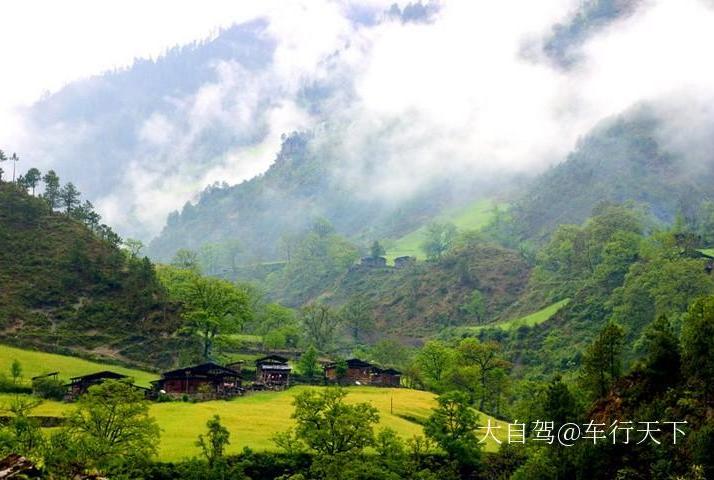 丙中洛雾里村好玩吗