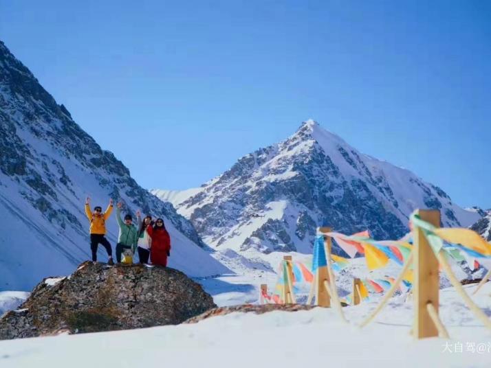 肃南巴尔斯圣山图片