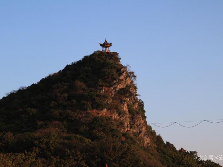 澄江抚仙湖笔架山