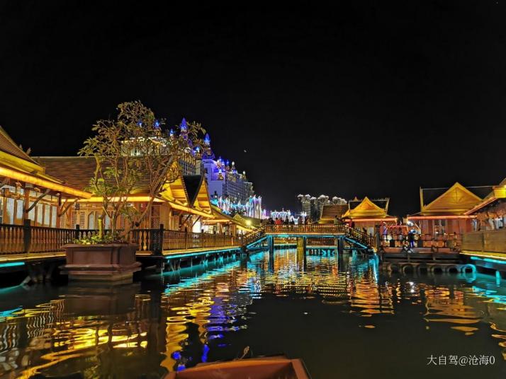 景洪湄公河六国水上市场图片