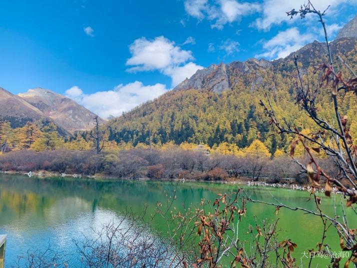 稻城珍珠海卓瑪拉措圖片