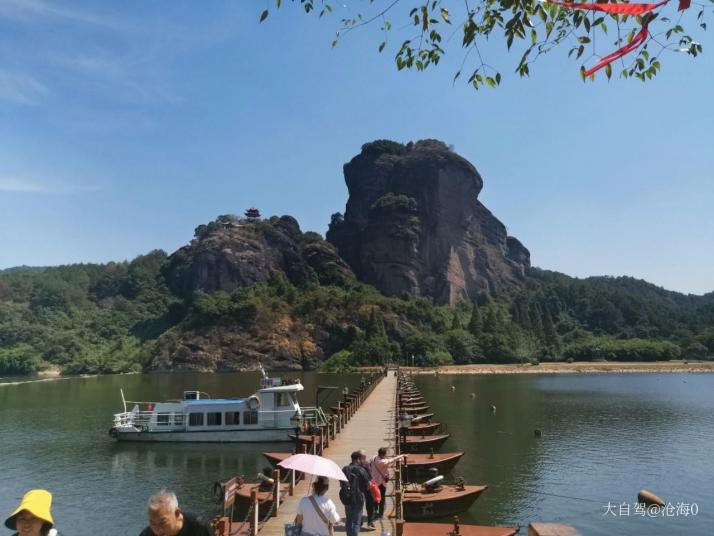 贵溪仙水岩芦溪河竹筏漂流