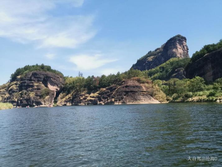 贵溪仙水岩芦溪河竹筏漂流图片