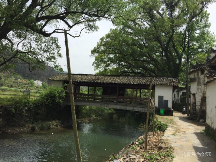 婺源虹關(guān)村好玩嗎