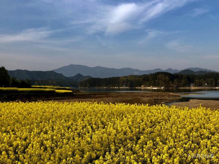 漢中紅寺湖風(fēng)景區(qū)圖片