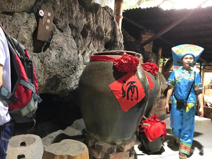 武鳴伊嶺巖風景區(qū)好玩嗎