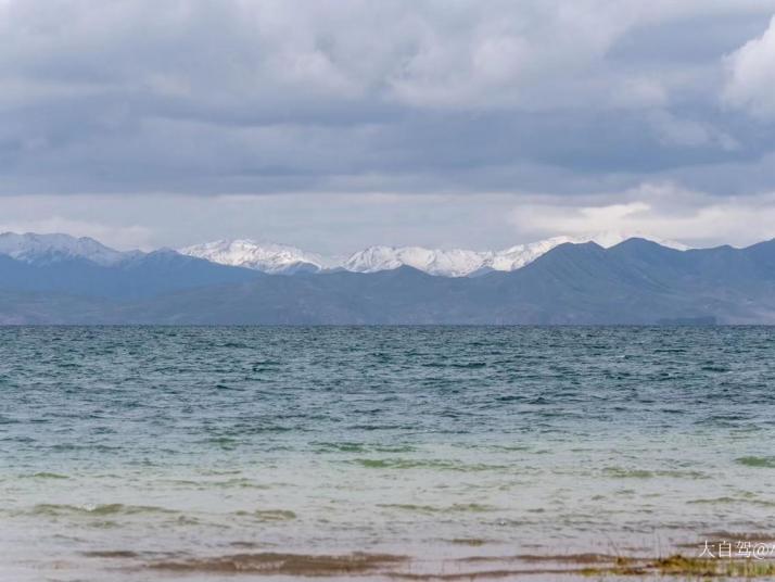 青海冬给措纳湖