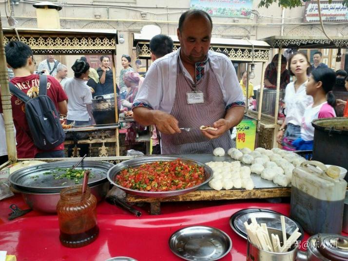 喀什喀什老城夜市美食廣場