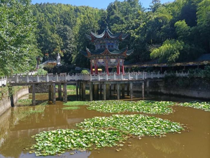 洪江嵩云山大兴禅寺图片