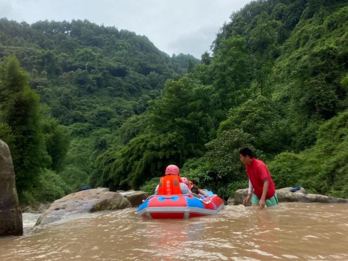 重庆佛影峡漂流图片