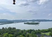 雷峰塔自驾游