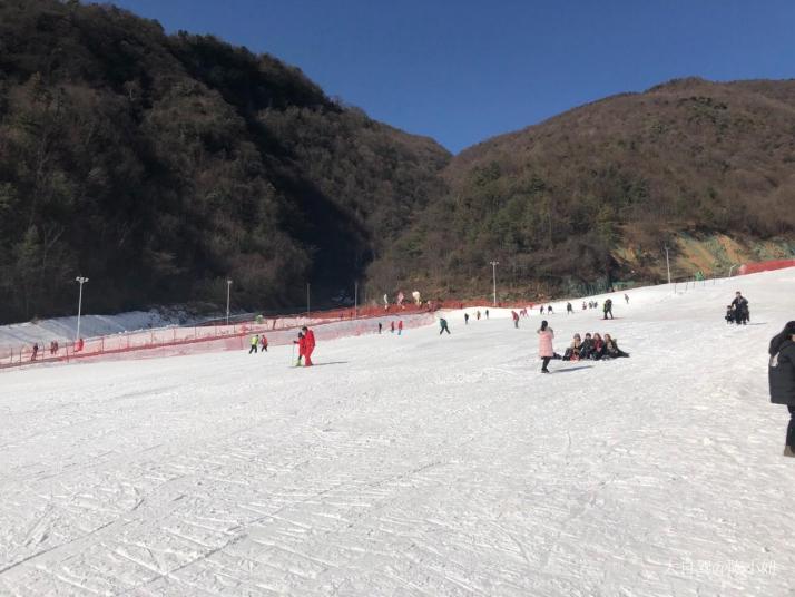 神农架龙降坪滑雪场