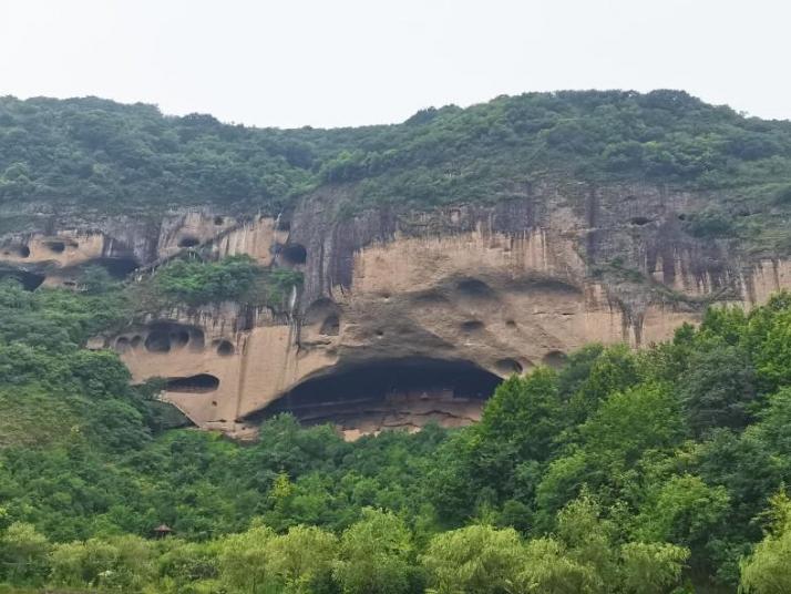 六安大别山石窟图片