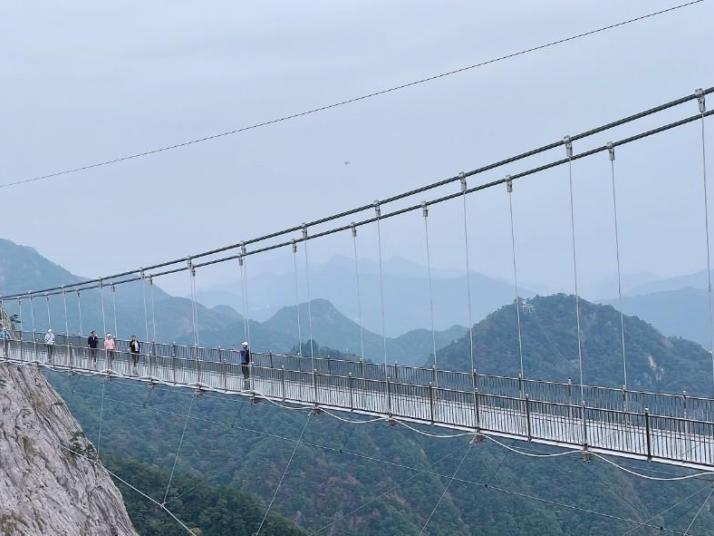 岳西明堂山高空棧道