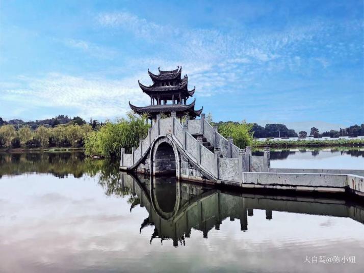 婺源水墨上河景區(qū)好玩嗎