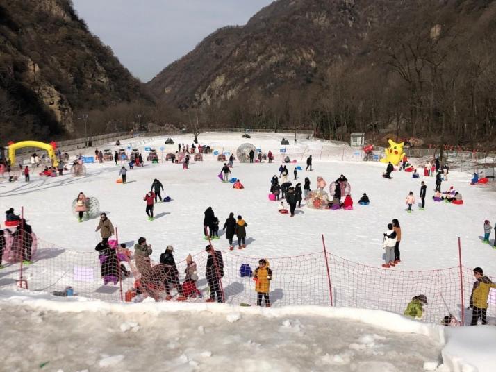 西安翠华山滑雪场图片