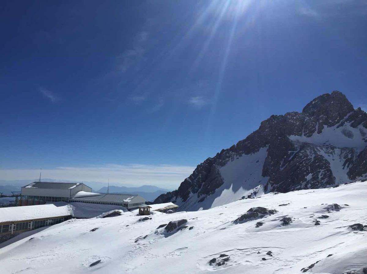 昆明集合7日云南自駕游：麗江古城-玉龍雪山-香格里拉-瀘沽湖7日租車自駕游