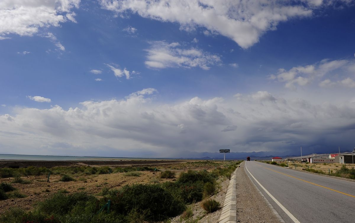 成都集合川进新出19日自驾游：成都-318线-阿里-新藏线-乌鲁木齐19日自驾游