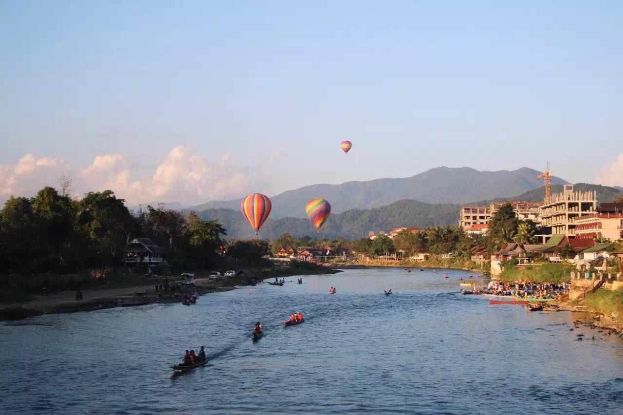全国出发东南亚老挝9日自驾游：琅勃拉邦-万荣-万象9日深度异国之旅