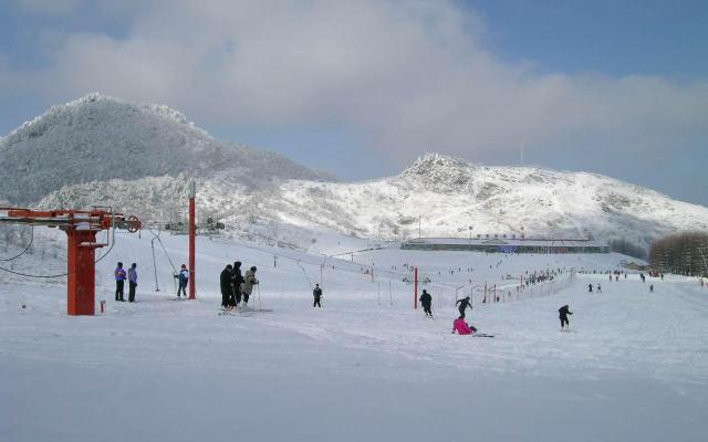 长沙出发湖北神农架4日自驾游,神农架国际滑雪场4日体验欢乐自驾