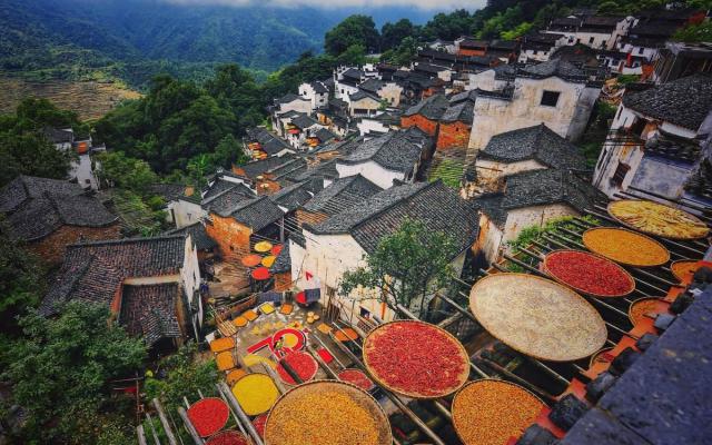 长沙出发江西婺源3日自驾游:瑶湾-篁岭晒秋-石门山大峡谷3日赏秋之旅