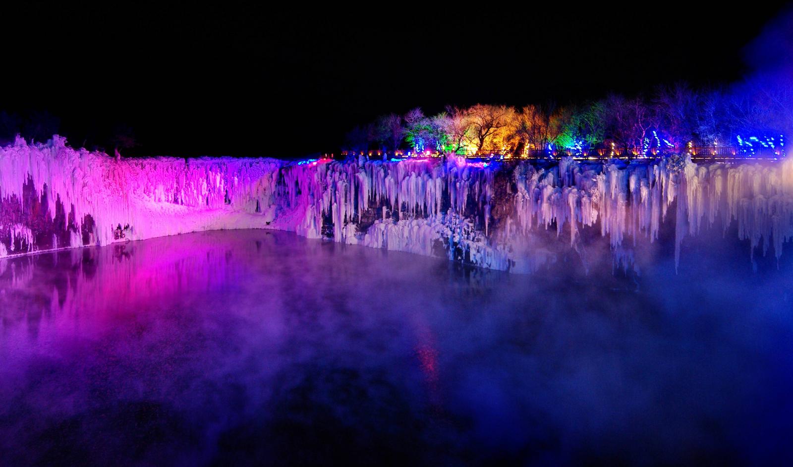 哈爾濱集合東北7日落地自駕游：穿越雪鄉(xiāng)-鏡泊湖冬捕-霧凇島冰雪天地7日游