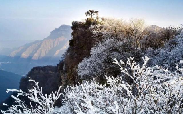 陕西出发西安2日周边自驾游:光雾山十八月潭-米仓山国家森林公园2日周末自驾游