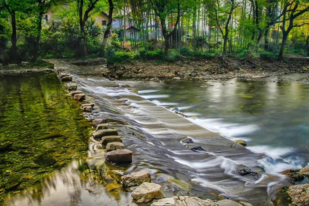 江苏出发安徽宣城2日自驾游：穿越小川藏桃岭公路-水墨汀溪-黄田古村2日自驾游