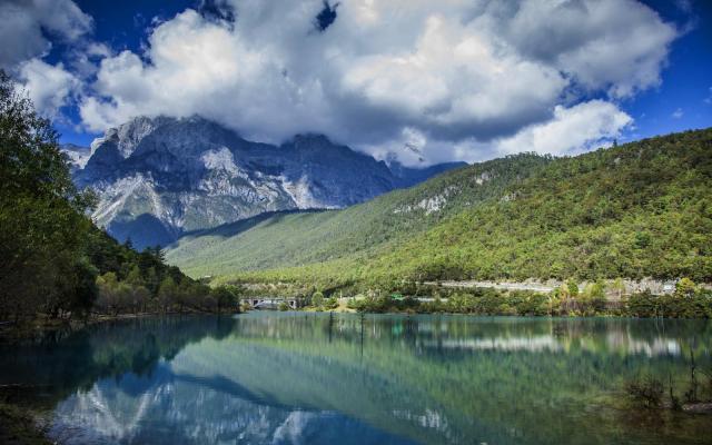 成都出发西藏稻亚10日自驾游：G318川藏线-新都桥-稻亚-拉萨天路行10日自驾游