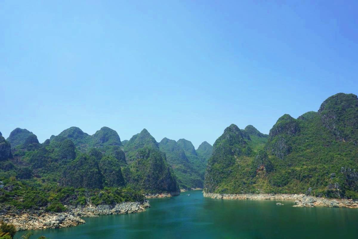 重庆出发黔西南4日自驾游：万峰湖-南龙布依古寨-马岭河峡谷4日布依风情自驾游